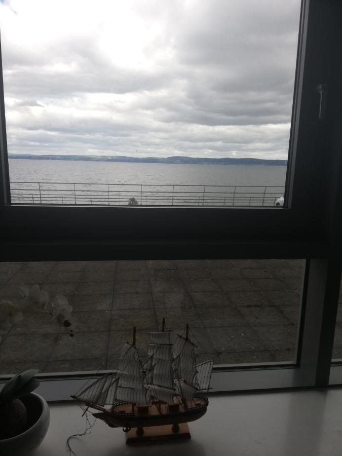 Stunning Waterfront Western Harbour Apartment Edinburgh Exterior photo